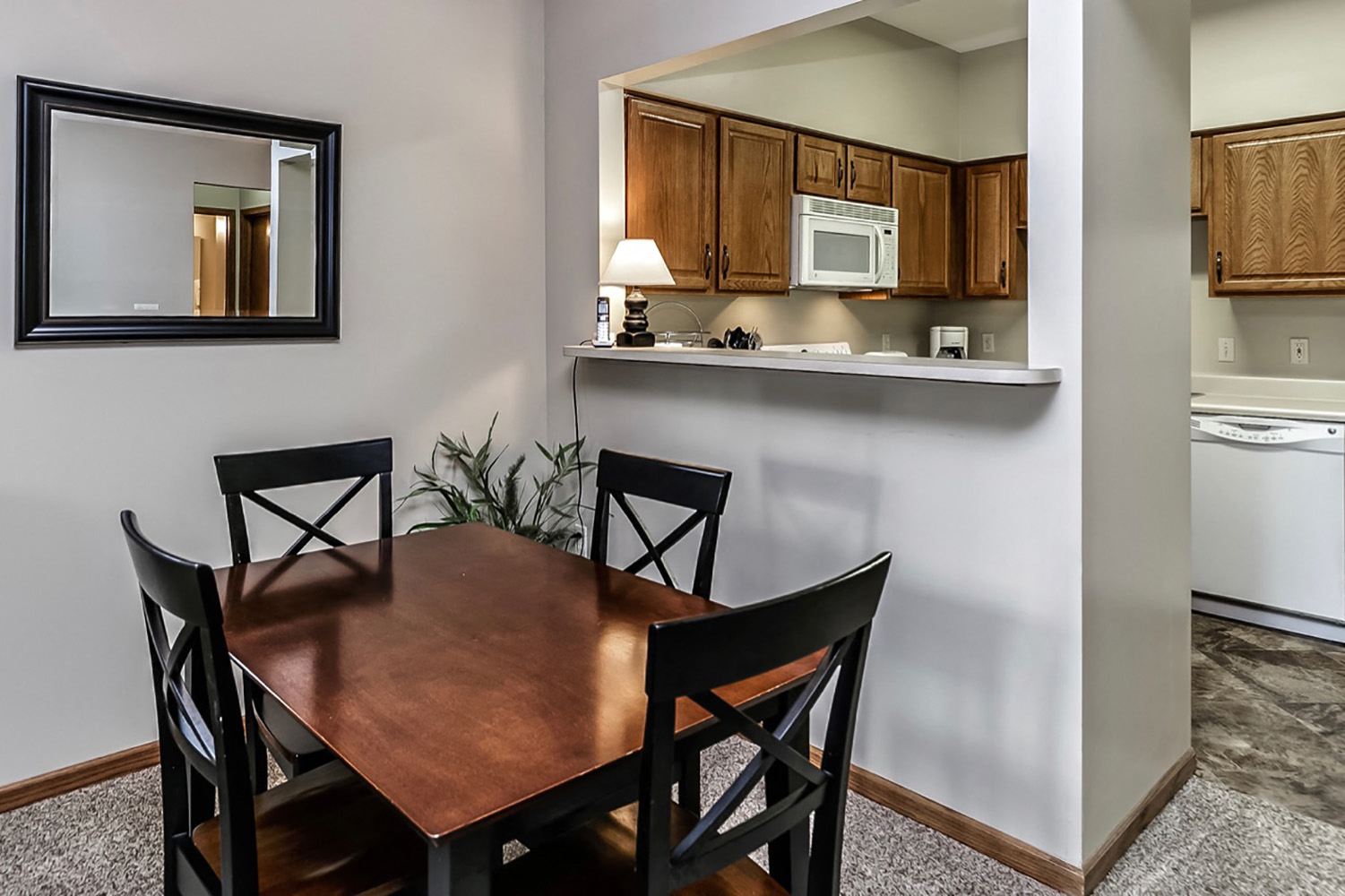 Lakeside Hills Apartments Dining Room