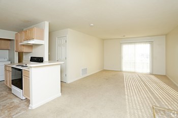 1274 Deerfield Blvd 1-3 Beds Apartment for Rent - Photo Gallery 6