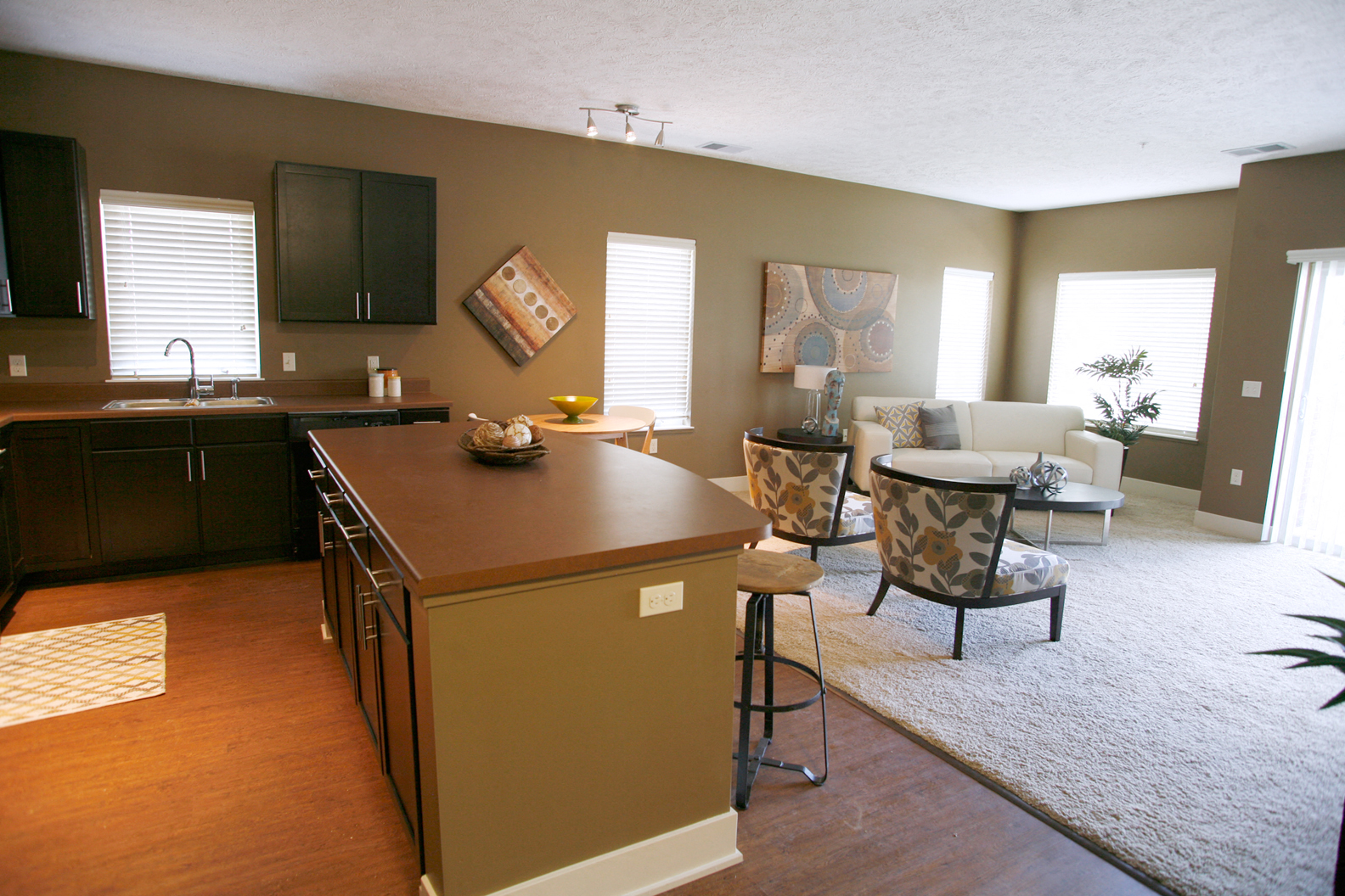 Pacific West Apartments Living Room & Kitchen