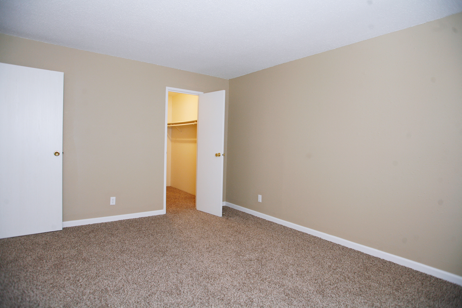 Pacific West Bedroom