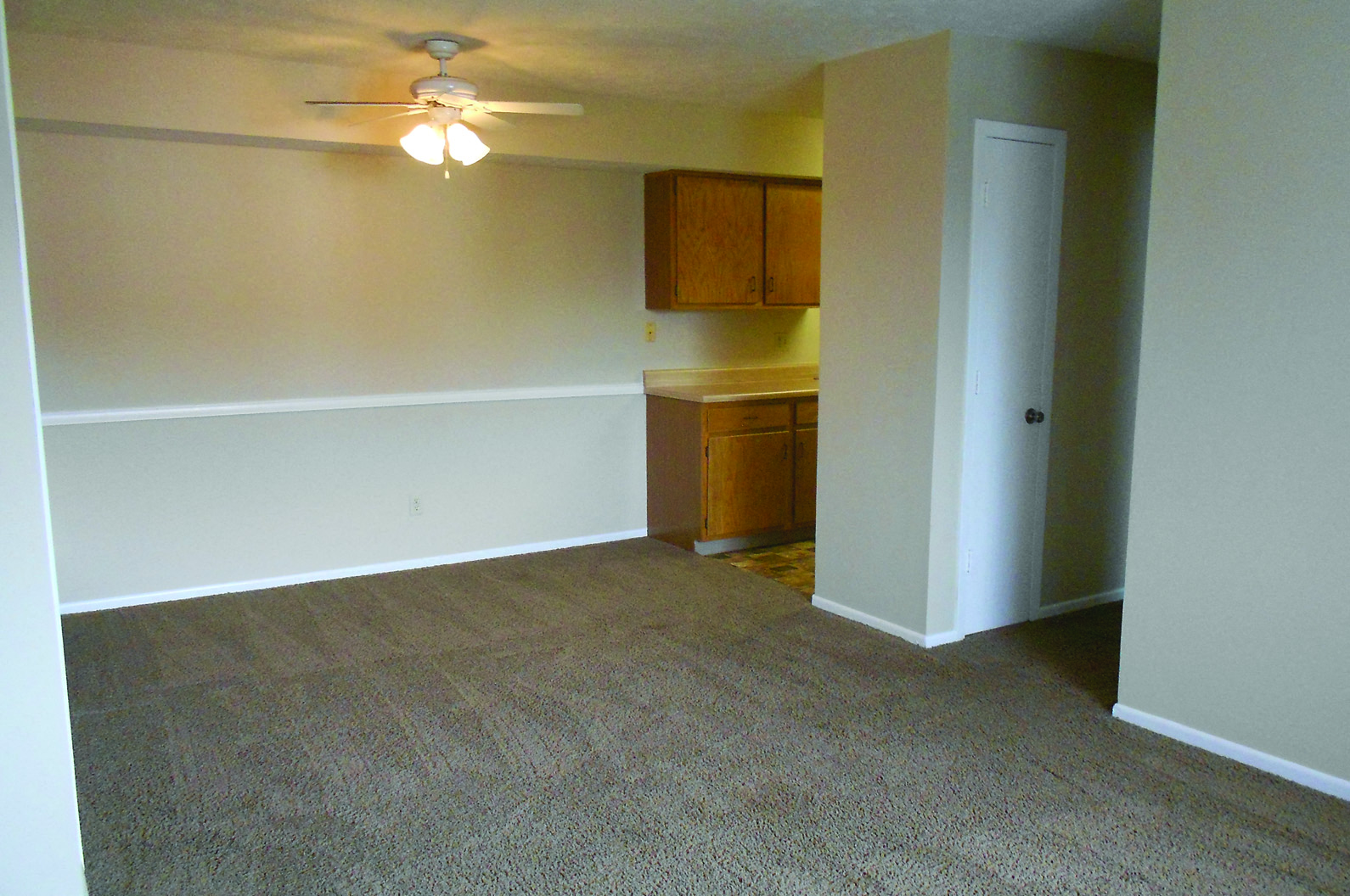 Dining / Living Room