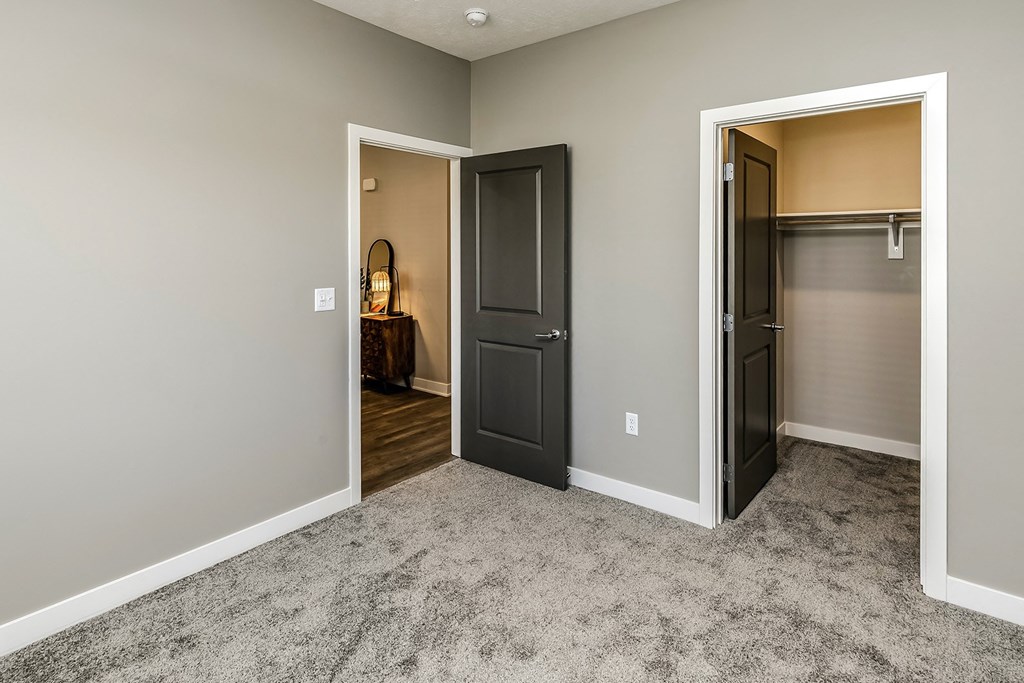 Studio, 1, 2 and villa-style homes featuring stainless steel appliances, granite coutertops, plank flooring, and many other amazing amenities at The 8801 in Lincoln, NE.