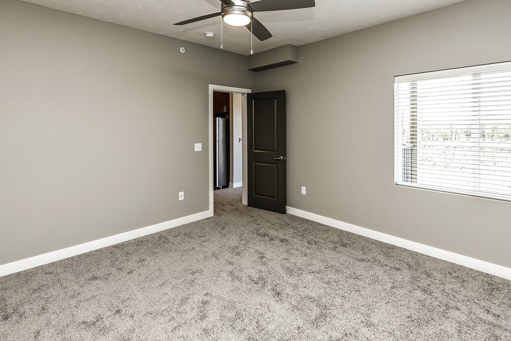 Studio, 1, 2 and villa-style homes featuring stainless steel appliances, granite coutertops, plank flooring, and many other amazing amenities at The 8801 in Lincoln, NE.