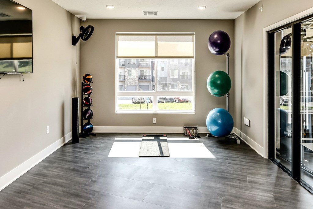 State-of-the-art fitness center at AXIS apartments in Papillion, NE
