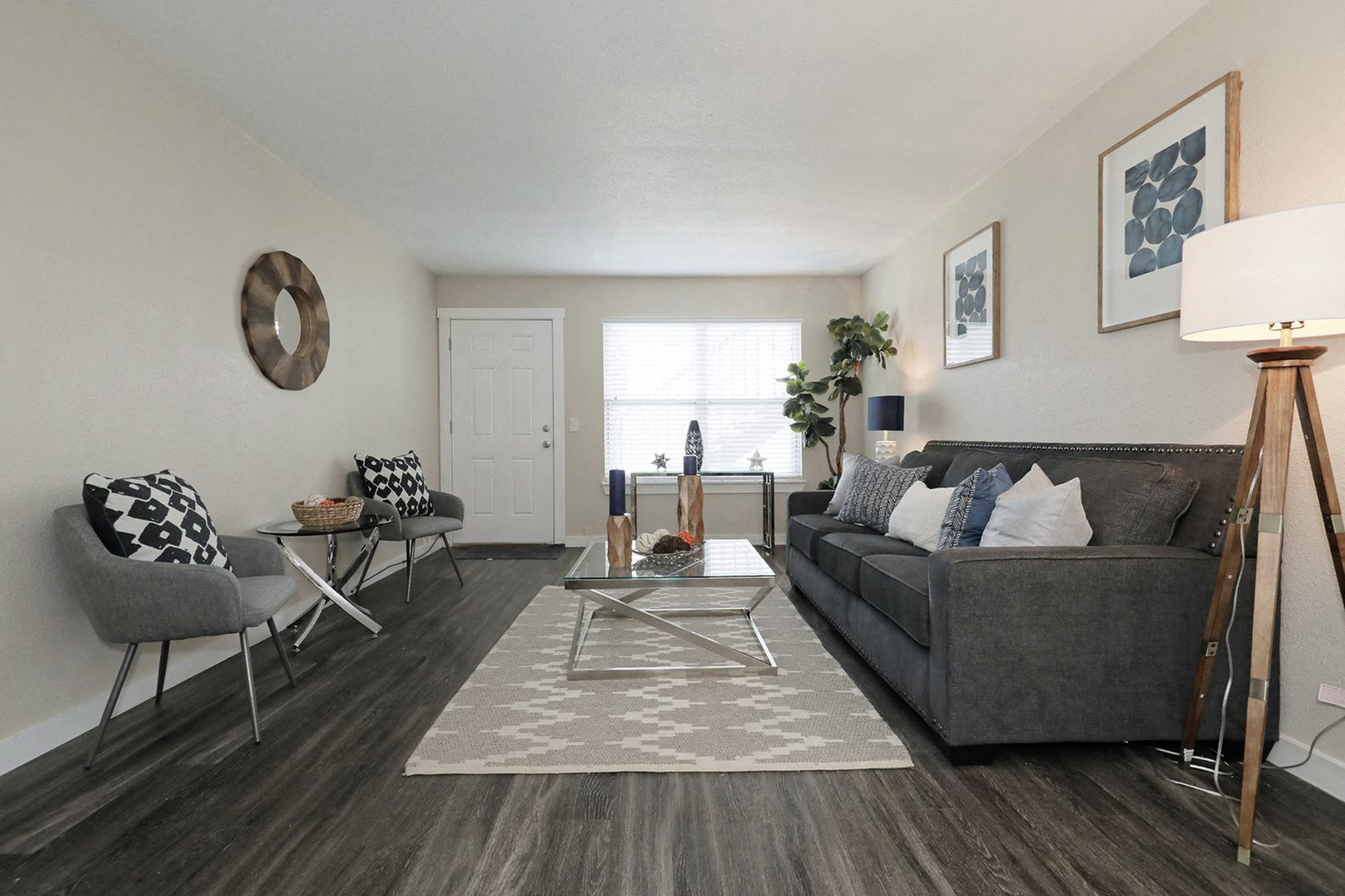 Studio, one and two bedroom apartment homes at Bennett Pointe Apartments in Edmond, OK