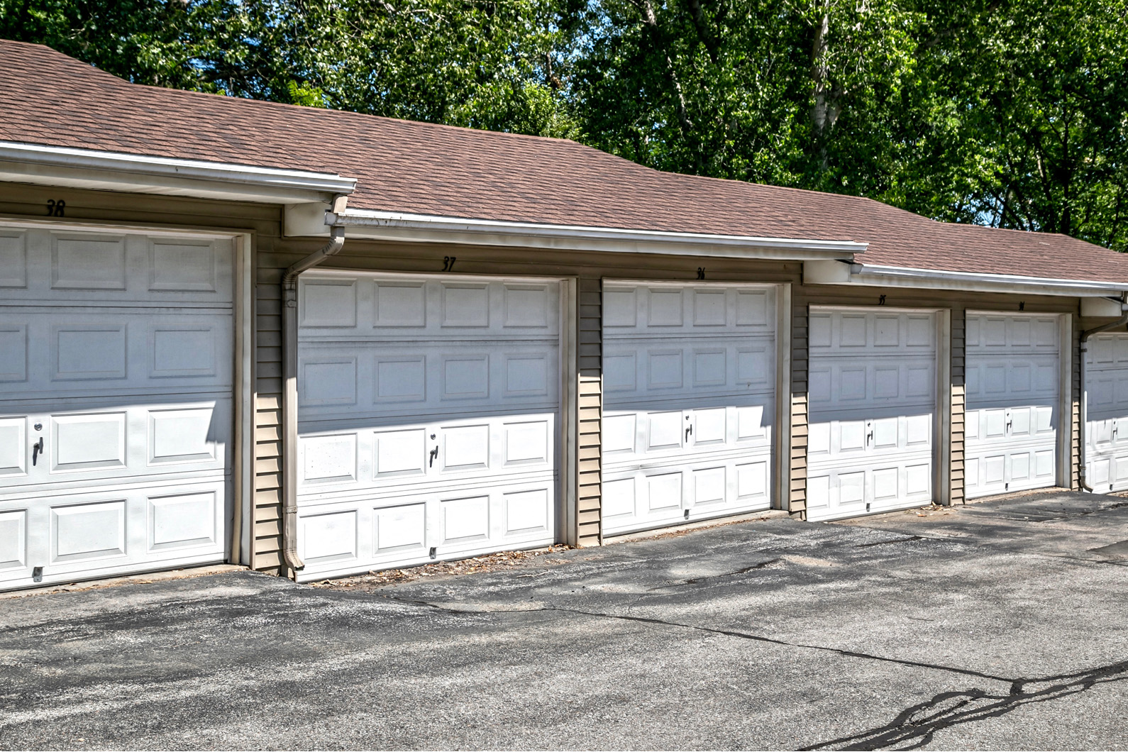 Detached garages at Fox Valley Apartments in Omaha, NE