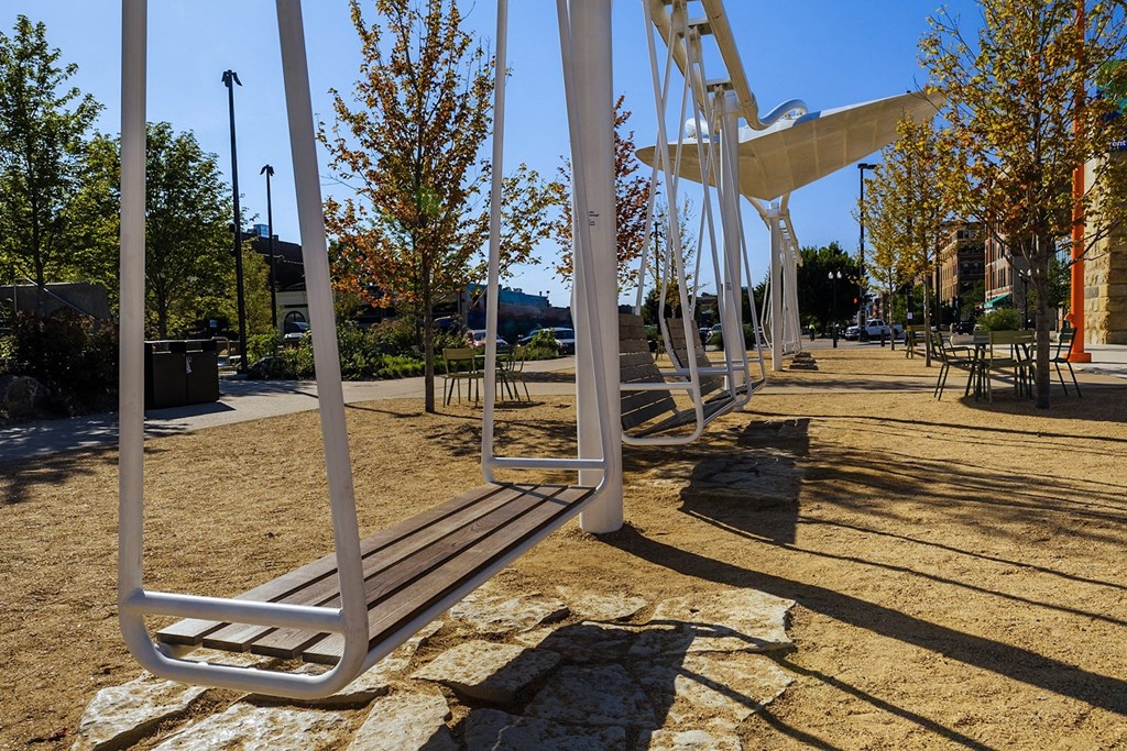 Live right next to the Gene Leahy Riverfront Redevelopment at The Greenhouse Apartments in Omaha, NE