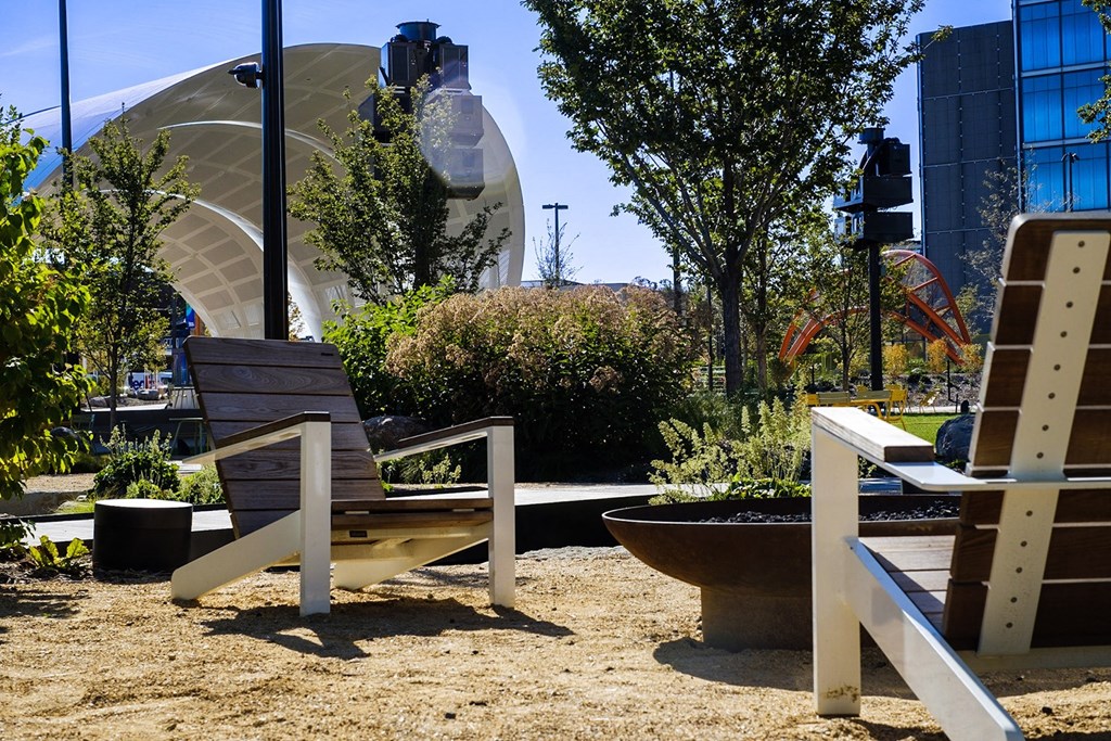Live right next to the Gene Leahy Riverfront Redevelopment at The Greenhouse Apartments in Omaha, NE