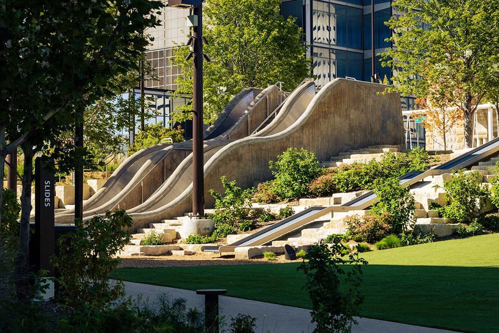 Live right next to the Gene Leahy Riverfront Redevelopment at The Greenhouse Apartments in Omaha, NE