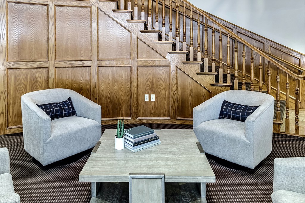 First Floor Lounge at Lakeside Hills in Omaha, NE