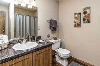 Luxurious Bathroom at Lakeview Park, Lincoln