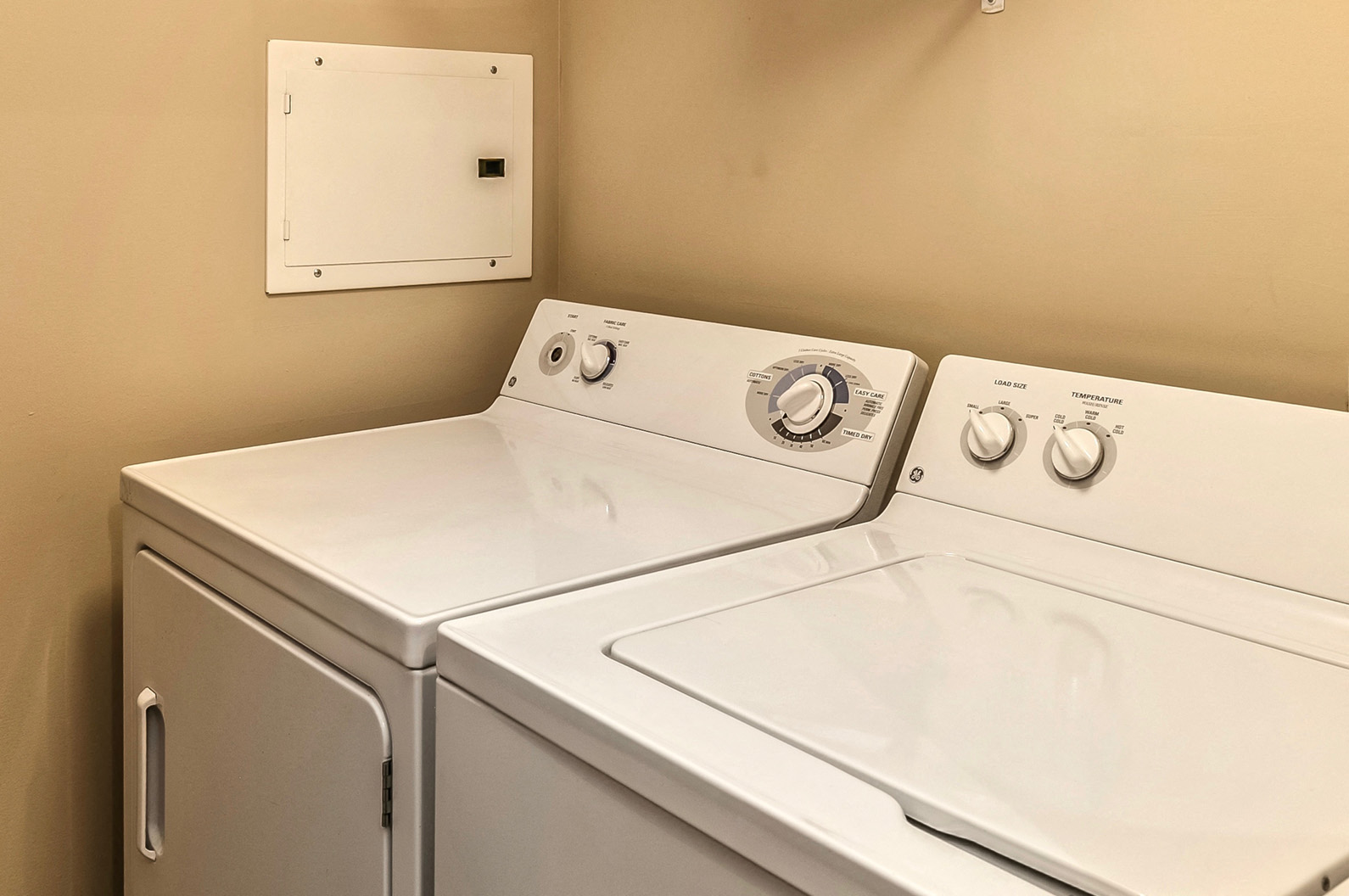 Full-Size Washers and Dryers at Landings Apartments, The, Bellevue, 68123
