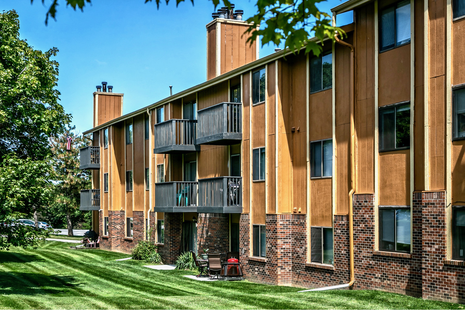 Building exterior at Maple View Apartments, Omaha, NE