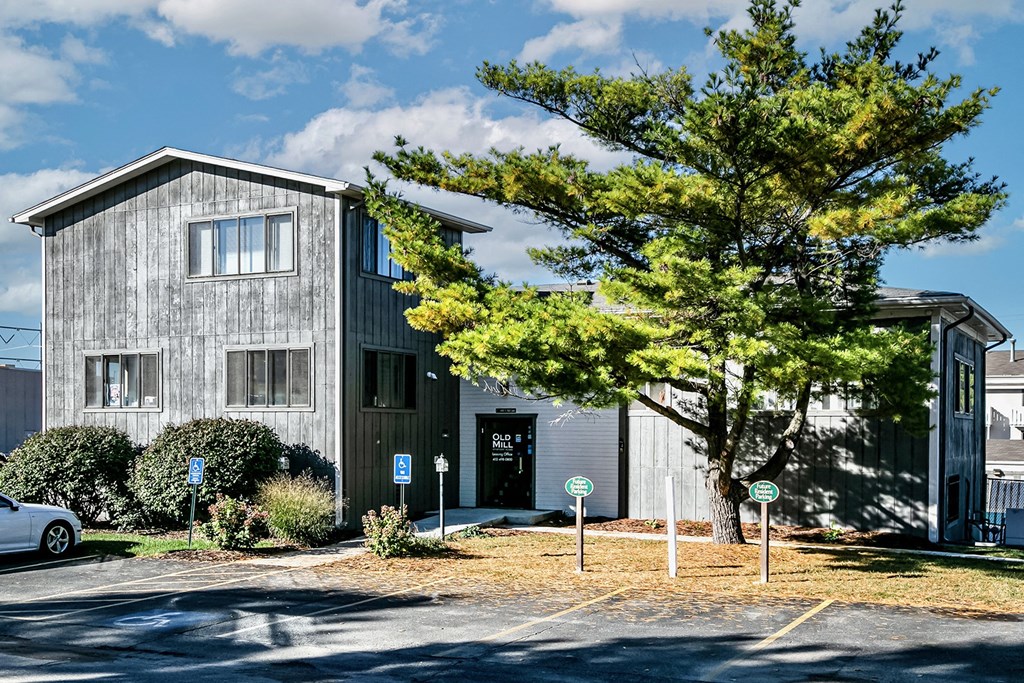 Property Exterior at Old Mill Apartments in Omaha, NE