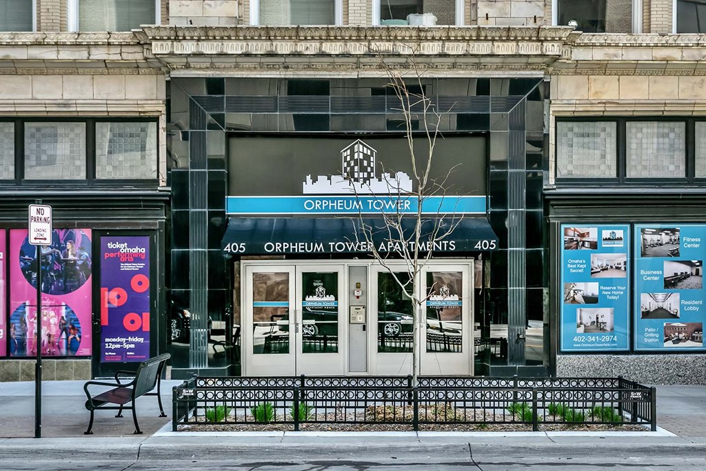 Orpheum Tower Apartments in Omaha, NE