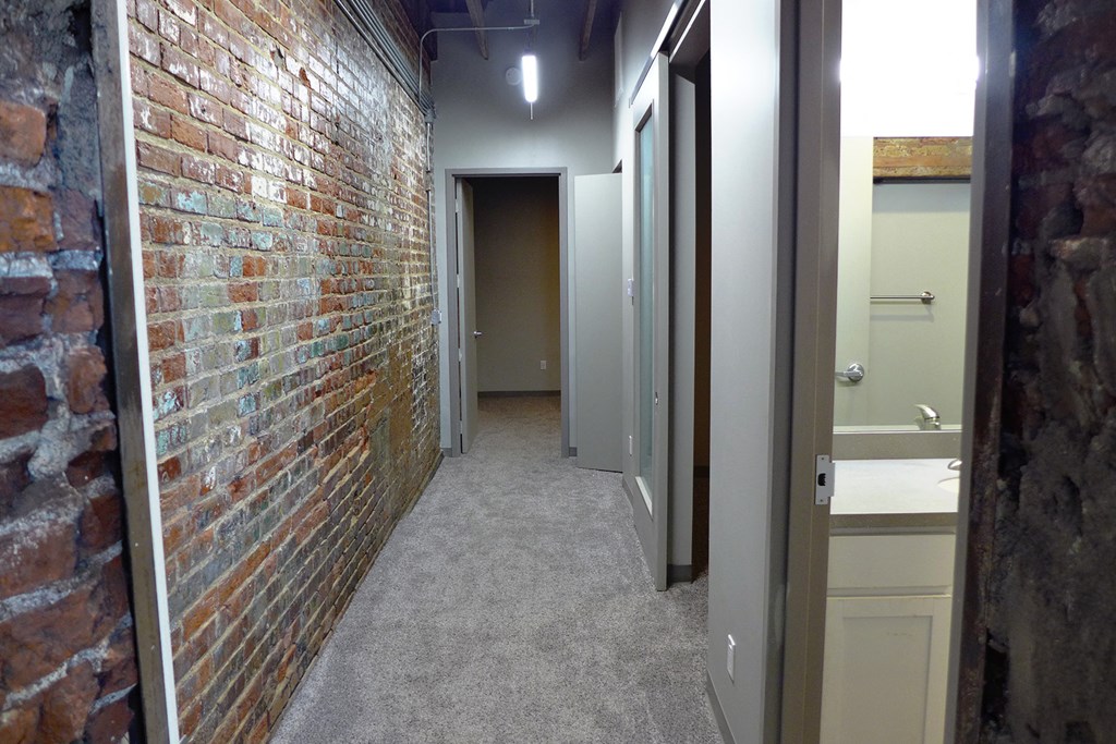 Studio, one and two-bedroom apartment homes in the historically-renovated Hupmobile Apartments in Omaha, NE