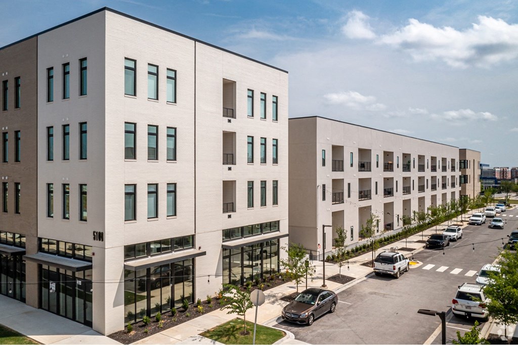 Property Exterior at Pinnacle Heights in Rogers, AR