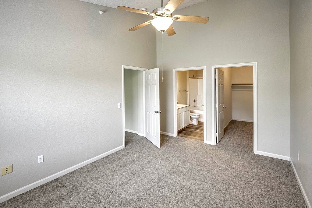 Bedroom at Autumn Grove Apartments, Omaha, NE, 68135