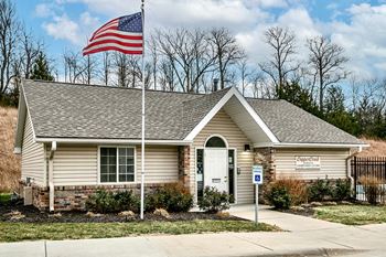 CopperCreek apartments in Council Bluffs, IA