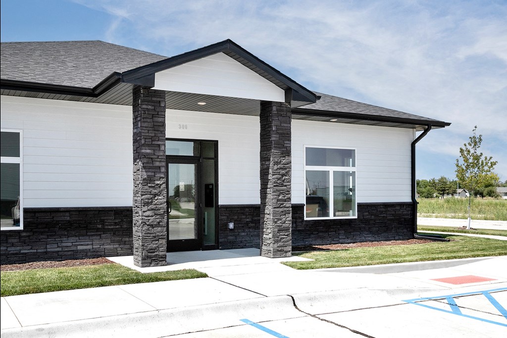Clubhouse Exterior at Cross Creek in Lexington, NE