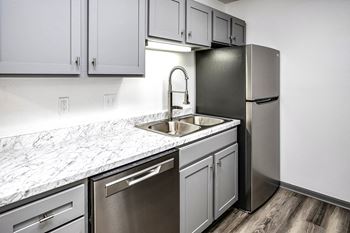 Stainless steel appliances at Deer Park Apartments in Council Bluffs, IA