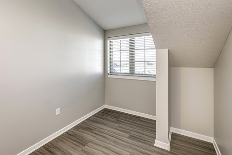 Bedroom at Deerfield Apartments and Chateaus in Fremont, NE