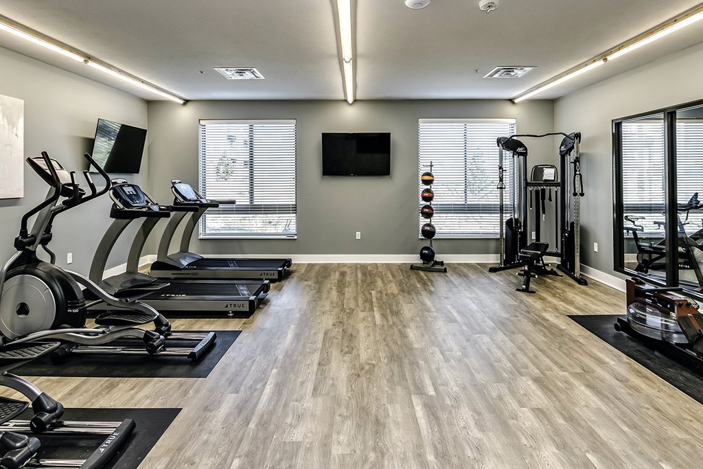 24-Hour Fitness Center at Echo Park Apartments in Omaha, NE