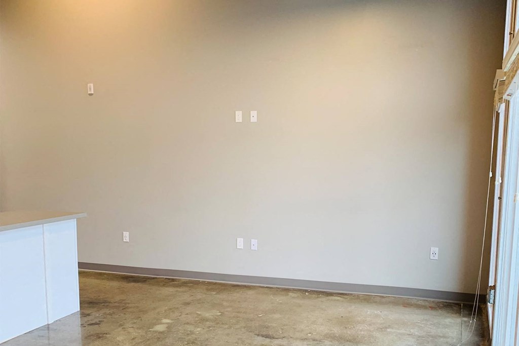 Studio, one and two-bedroom apartment homes in the historically-renovated Hupmobile Apartments in Omaha, NE