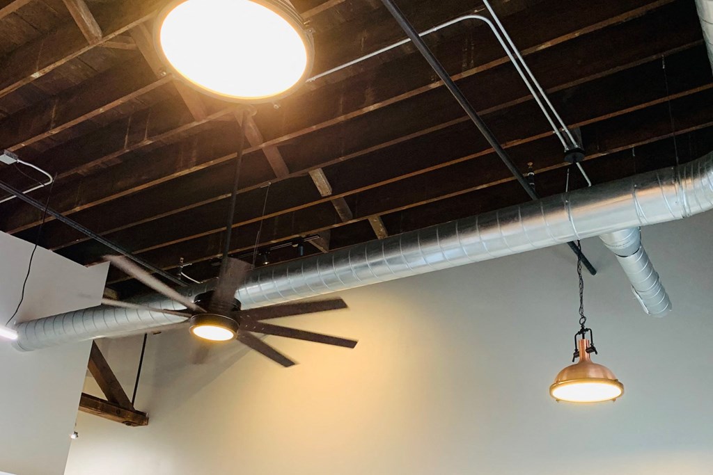 Studio, one and two-bedroom apartment homes in the historically-renovated Hupmobile Apartments in Omaha, NE