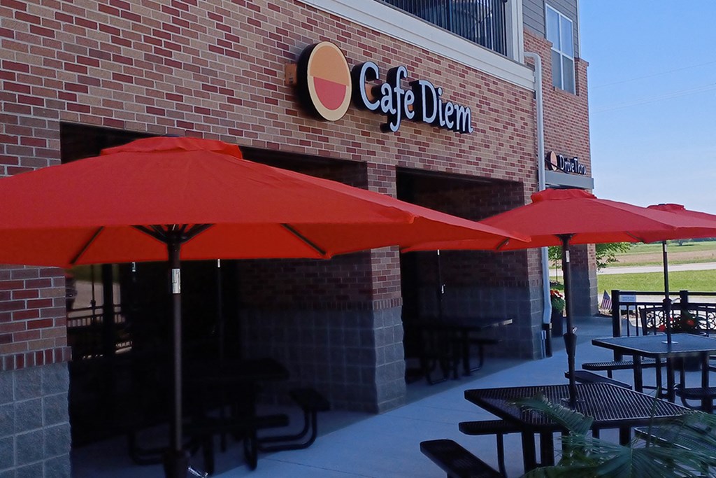 Cafe Diem at the Apartments at Lux 96 in Papillion