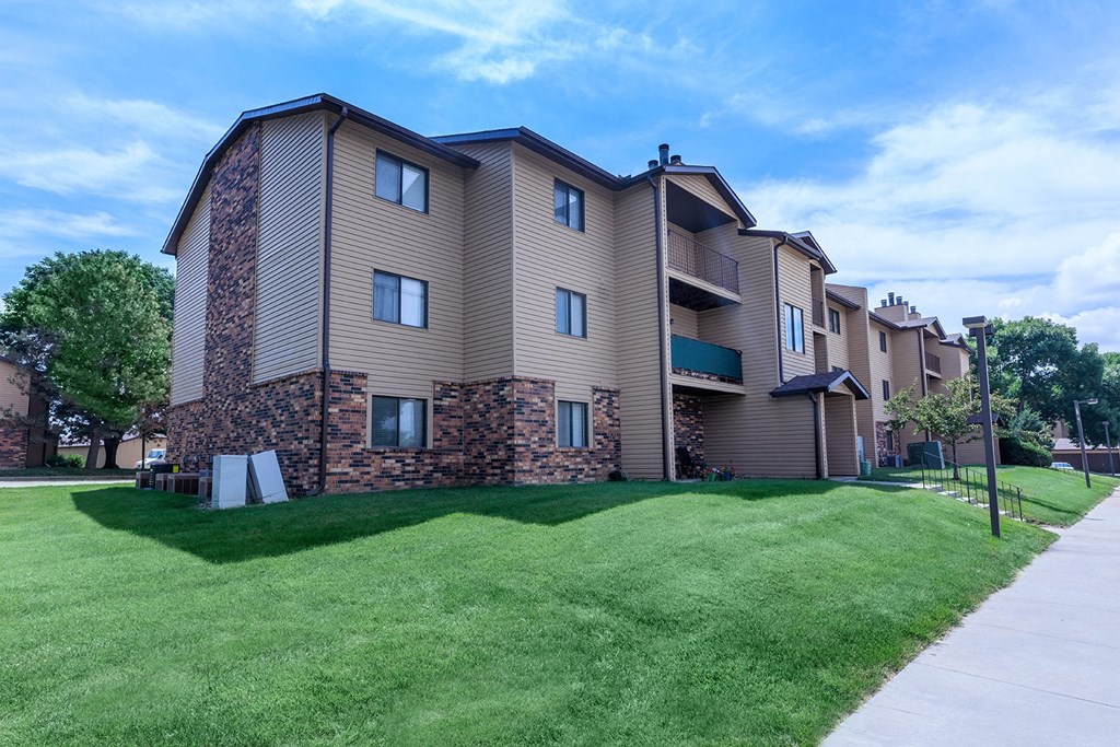 One and two bedroom apartment homes at Oakwood Trail Apartments located in Omaha, NE