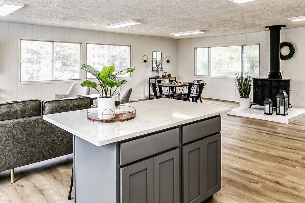 Community Clubhouse at Old Mill Apartments in Omaha, NE