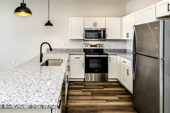 Stainless steel appliances at The Parker in Papillion, NE