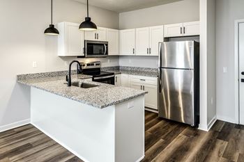 Stainless steel appliances at The Parker in Papillion, NE