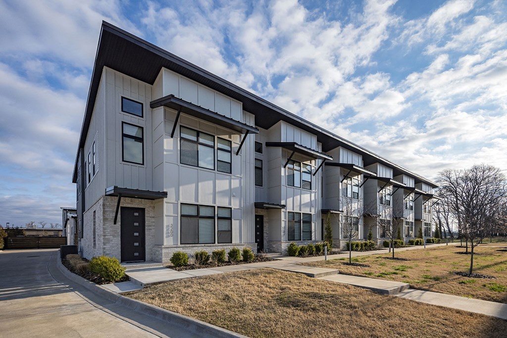 Three bedroom contemporary townhomes at Parkside Row in Bentonville, AR