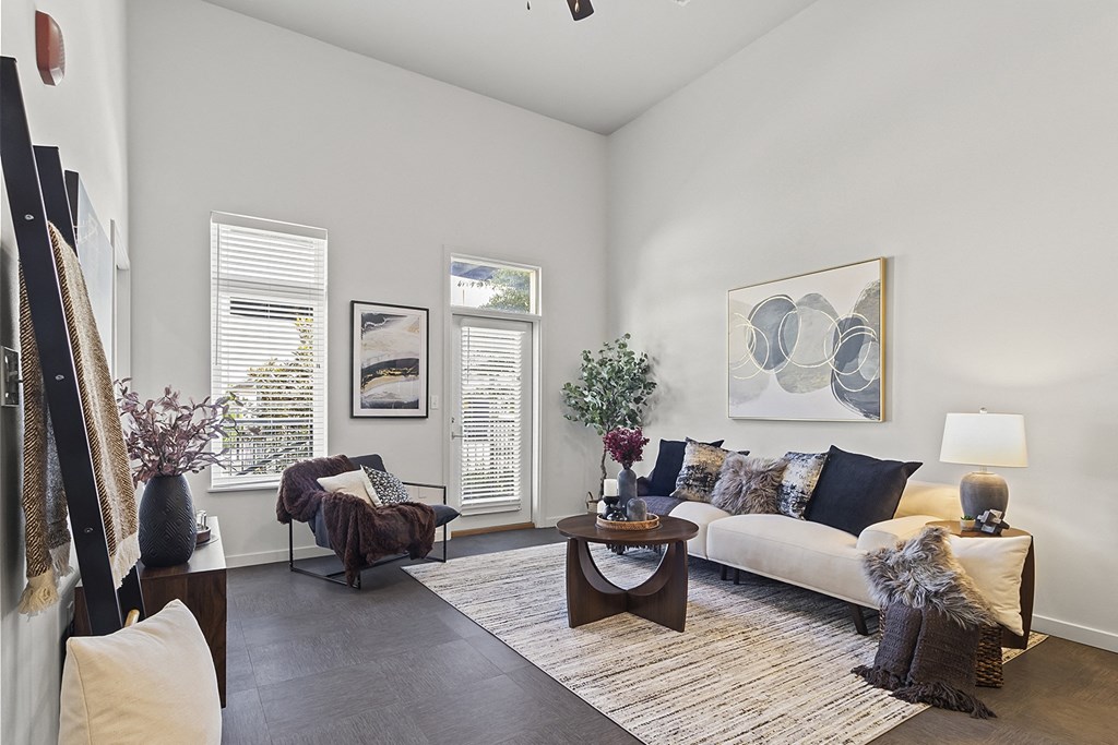 Studio, one, two and three bedroom apartment homes at Pinnacle Heights Apartments in Rogers, AR