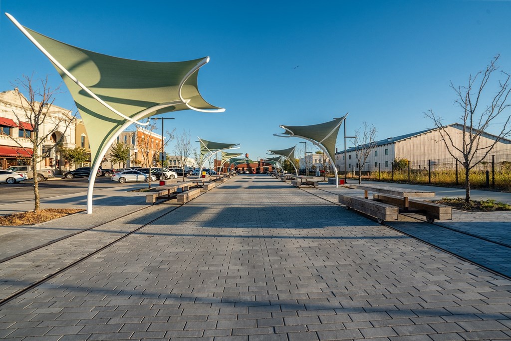 Convenient Rogers Location at Shadowbrooke Village in Rogers, AR