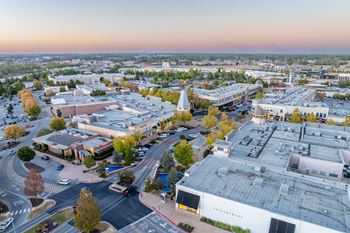 Convenient Rogers Location at Hawthorne Grove in Rogers, AR