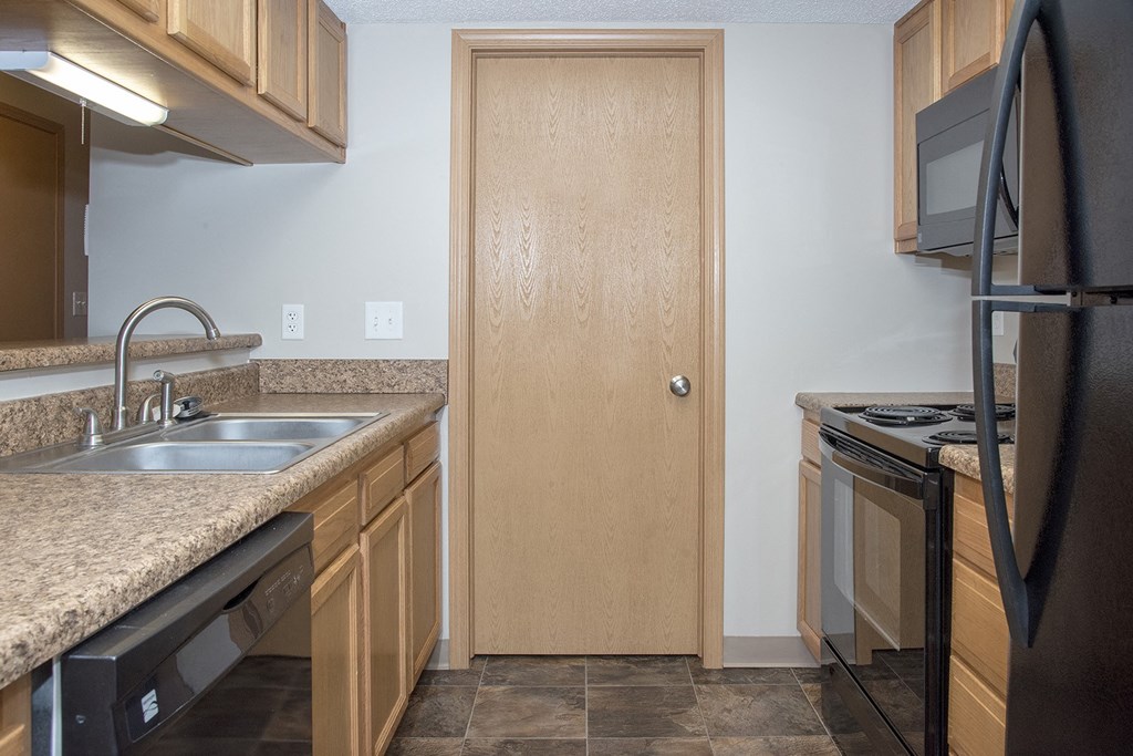 One and two bedroom apartment units at Thomasbrook apartments in Lincoln, NE