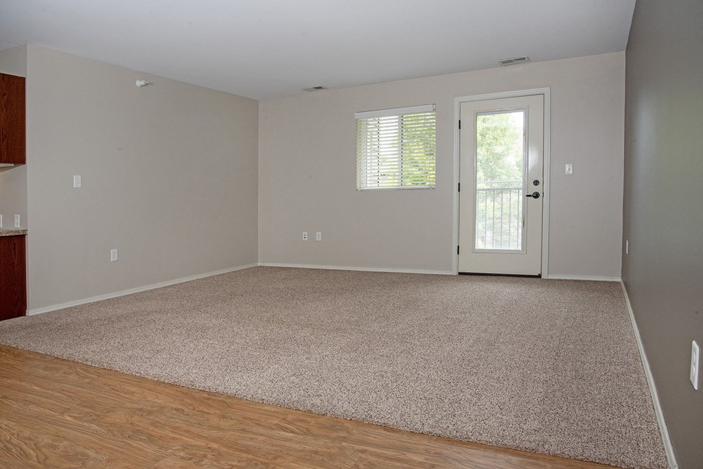 One and two bedroom apartment units at Thomasbrook apartments in Lincoln, NE