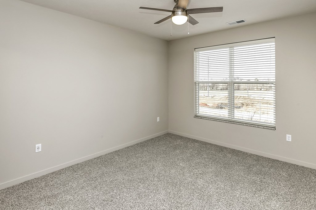 Luxury one and two bedroom at Tiburon Ridge, Omaha, NE, 68136