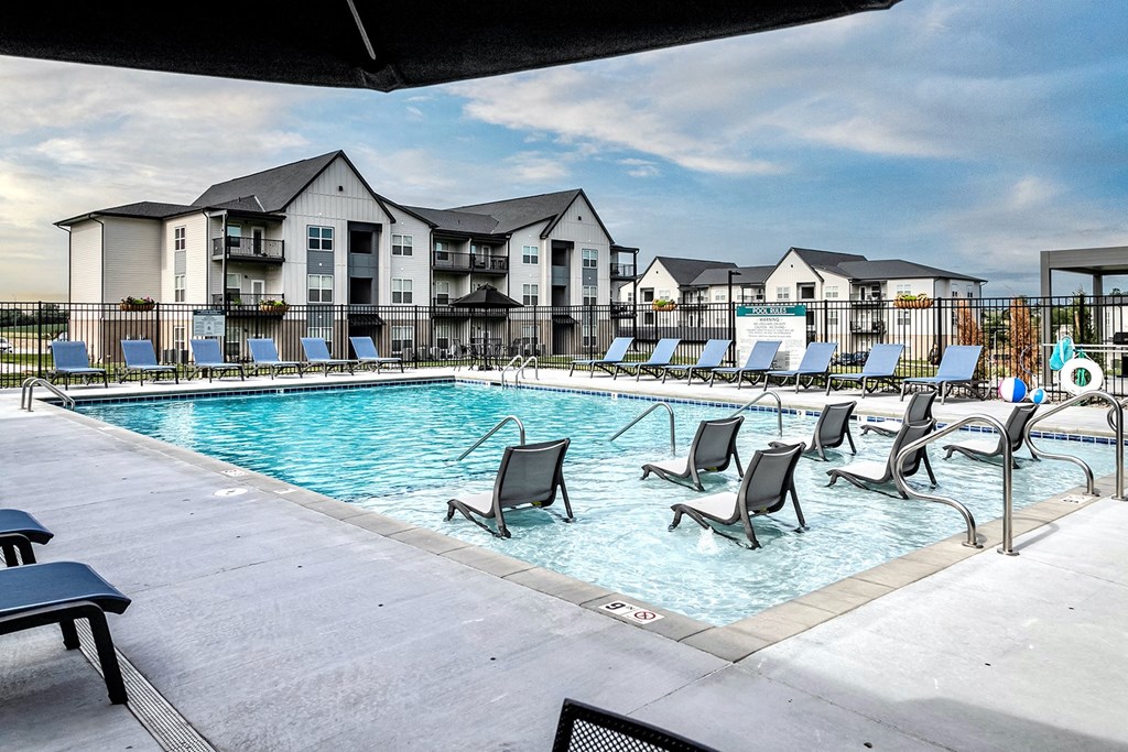 Resort-style swimming pool with baja shelf at Tiburon Ridge in Omaha, NE