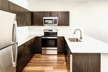 Stainless steel appliances at The Trails at North Streams in Omaha, NE