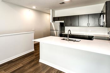Quartz countertops at The Trails at North Streams in Omaha, NE