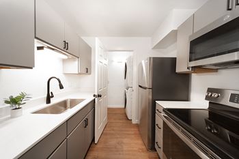 Full-sized washer and dryer  at the Vineyards at Garland in Fayetteville, AR