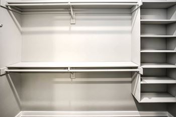 Walk-in closet at Vue 178 in Omaha, NE