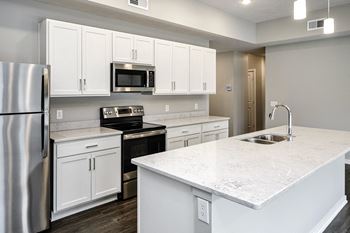 Stainless Steel Appliances at Vue 178 in Omaha, NE