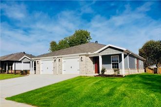 Two, three and four bedroom townhomes at Woodward Park in Highfill, AR