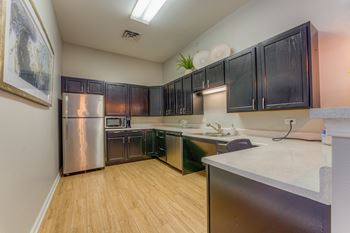 Community Clubhouse at Parham Pointe Apartments in Little Rock, AR