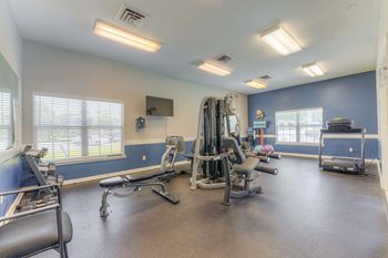 Fitness Center at Parham Pointe Apartments in Little Rock, AR